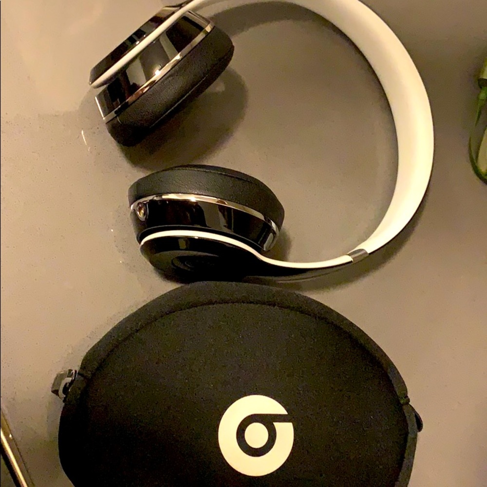 Beat Solo Wired Headphones